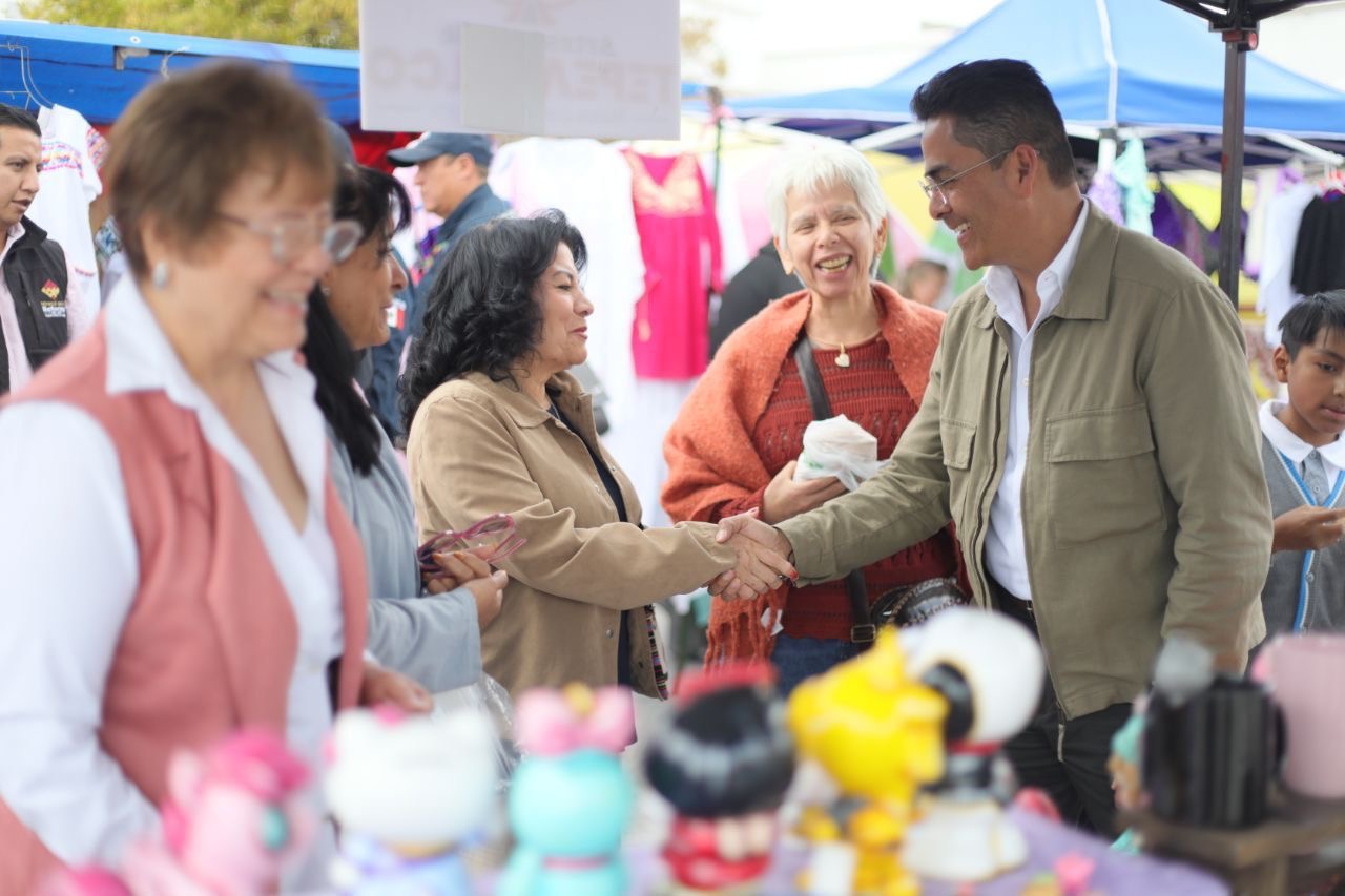 Exposición de artesanía en Mineral de la Reforma